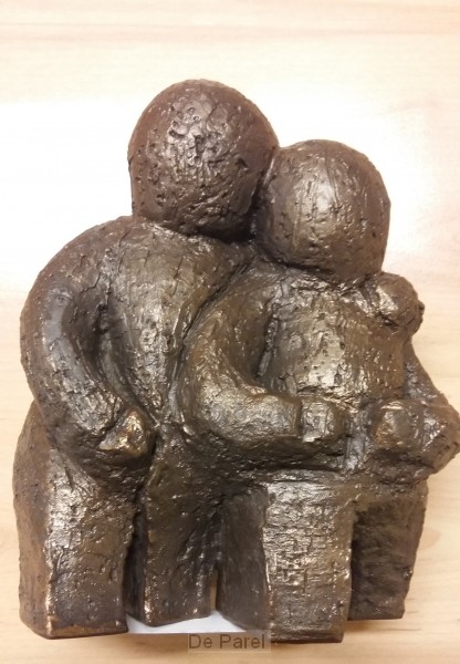 Beeld 12b mijn wereld brons 16 cm